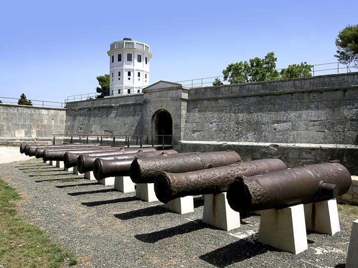 Ribarska Koliba Resort | Pula | 1