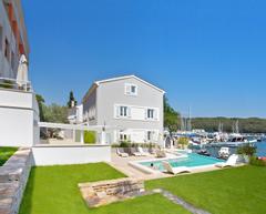 Ribarska Koliba Resort | Pula | Gallery 21